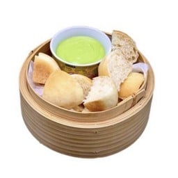 ขนมปังกับสังขยาใบเตย (โชกุปัง)