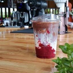 สตอเบอรี่โกโก้
