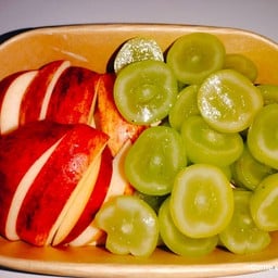 องุ่นไซมัสจับคู่เเอปเปิ้ล