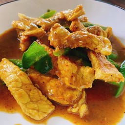 หมูผัดพริกแกงใต้ รสจัดจ้าน