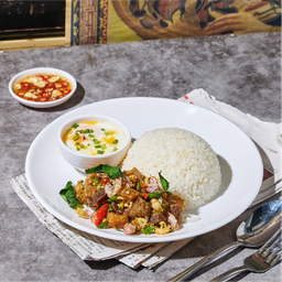 ข้าวผัดพริกเกลือ