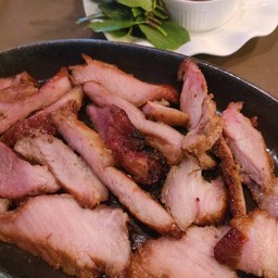 คอหมูย่าง