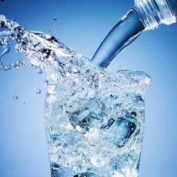 เฮียหนวดต้มยำหัวปลาเก๋า อาหารตามสั่ง บะหมี่เกี๊ยว -