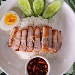 ข้าวสามชั้นทอดน้ำปลา จิ้มแจ่วแซ่บ