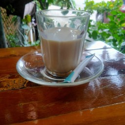 นมสดร้อน