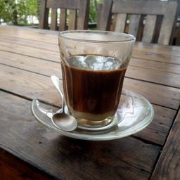 กาแฟเนสนมร้อน