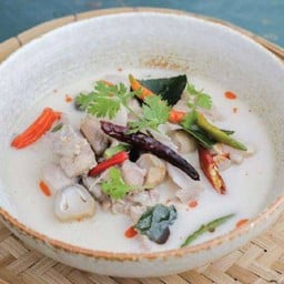 ต้มข่าไก่