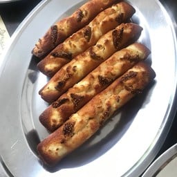 Financier Figs & Cream cheese