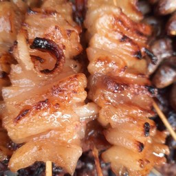 มันหมูเสียบไม้