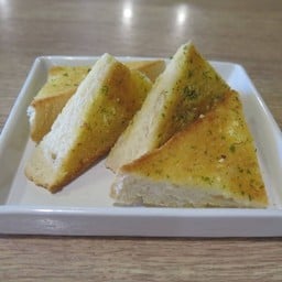 ขนมปังกระเทียม