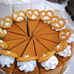 SINE SWEET (เบเกอรี่&คาเฟ่) เพชรบุรี