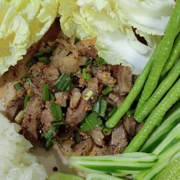 น้ำตกคอหมู่ย่าง