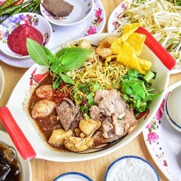 ก๋วยเตี๋ยวเรือหมูน้ำตก