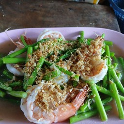ผัดหน่อไม้ฝรั่งกุ้ง (กับข้าว)