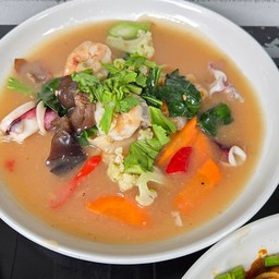 ราดหน้าทะเล