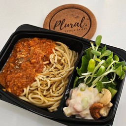 สปาเก็ตตี้ไก่สับ ซอสมะเขือเทศ