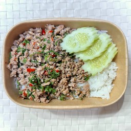 ข้าวกะเพราเนื้อสับ