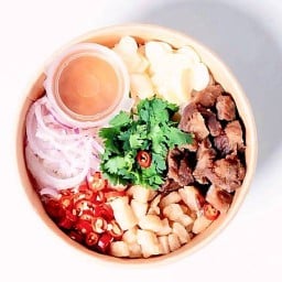 แดดเดียวพระนคร ข้าวหมูทอด สาขาตลาดสตาร์ไนท์บาร์ซ่าระยอง ระยอง