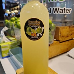 น้ำมะนาวคั้นสดผสมน้ำผึ้ง ขวดใหญ่   1 ลิตร