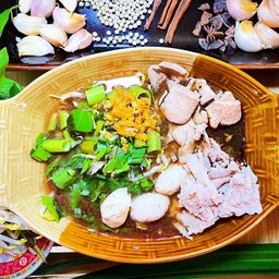 เกาเหลาหมูน้ำตก