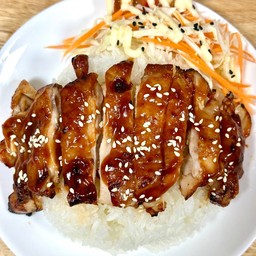 ข้าวหน้าไก่ย่างซอสบาร์บีคิว