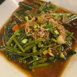 ผักบุ้งไฟแดง