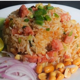 ข้าวผัดแหนมโบราณ