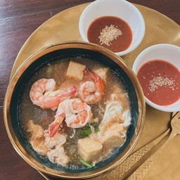 สุกี้หมูโบราณ (น้ำจิ้มเต้าหู้ยี้ หรือ น้ำมันงา) แบบถ้วย