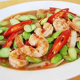 ผัดสะตอกะปิกุ้งราดข้าว