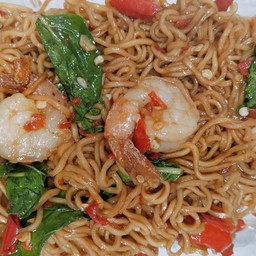 มาม่ากะเพรากุ้ง