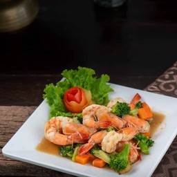 บล็อกโคลี่ผัดกุ้ง