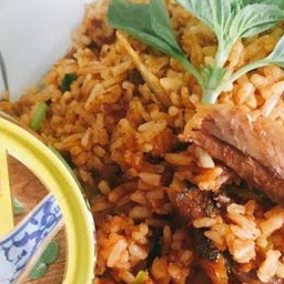 ข้าวผัดน้ำพริกปลาทูน่า