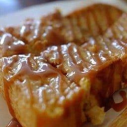 [อร่อยซ่ากับโค้ก] ปังปิ้งเนย+คาราเมล +  โค้ก ออริจินัล (กระป๋อง)