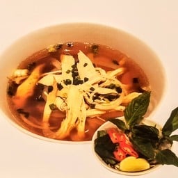 ร้านเฝอดาวเวียน - เฝอหมู