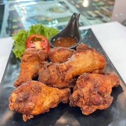 ปีกไก่ทอดน้ำปลา