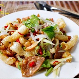 ยำสามกรอบ