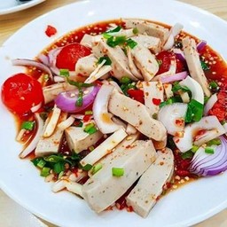 ยำหมูยอไข่แดงเค็ม (ปลาร้า-ไม่ปลาร้า)