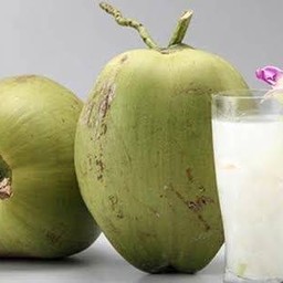 มะพร้าวปั่นนมสด