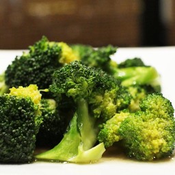 บล๊อคเคอรี่ผัดซีอิ๊ว