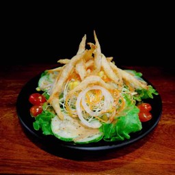 สลัดปลาเงินทอด