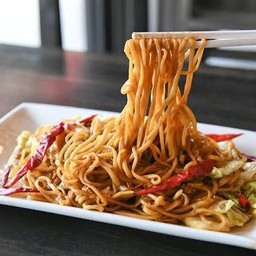 บะหมี่ผัดพริกแห้ง