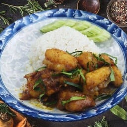 เนื้อปลาผัดพริกแกงใต้