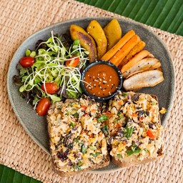 Wild Breakfast Plate