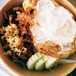 ข้าวกระเทียม