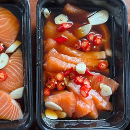 แซลม่อนดองซีอิ๊ว 500 กรัม