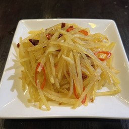 มันฝร้งผัดซอสเปรี้ยว