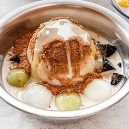 เฉาก๊วย บัวลอย นมสด ภูเขาไฟ