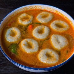 ต้มยำลูกชิ้นปลา  Fish Ball Tom Yum