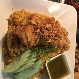 ข้าวหมกไก่ทอด