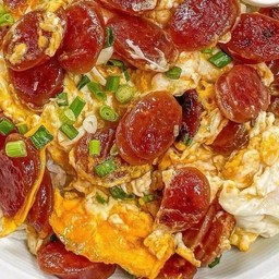 ไข่ยู่ยี่กุนเชียง ราดข้าว